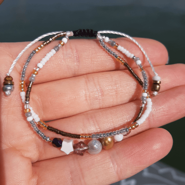Bracelet Super Elegant Femme en vraies perles de culture, nacre thème étoile, perles Miyuki, Toho à 2 fils sur nœud coulissant 